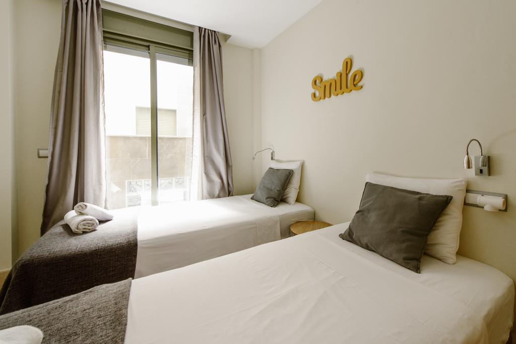 1e Azofaifo St * Sevilha